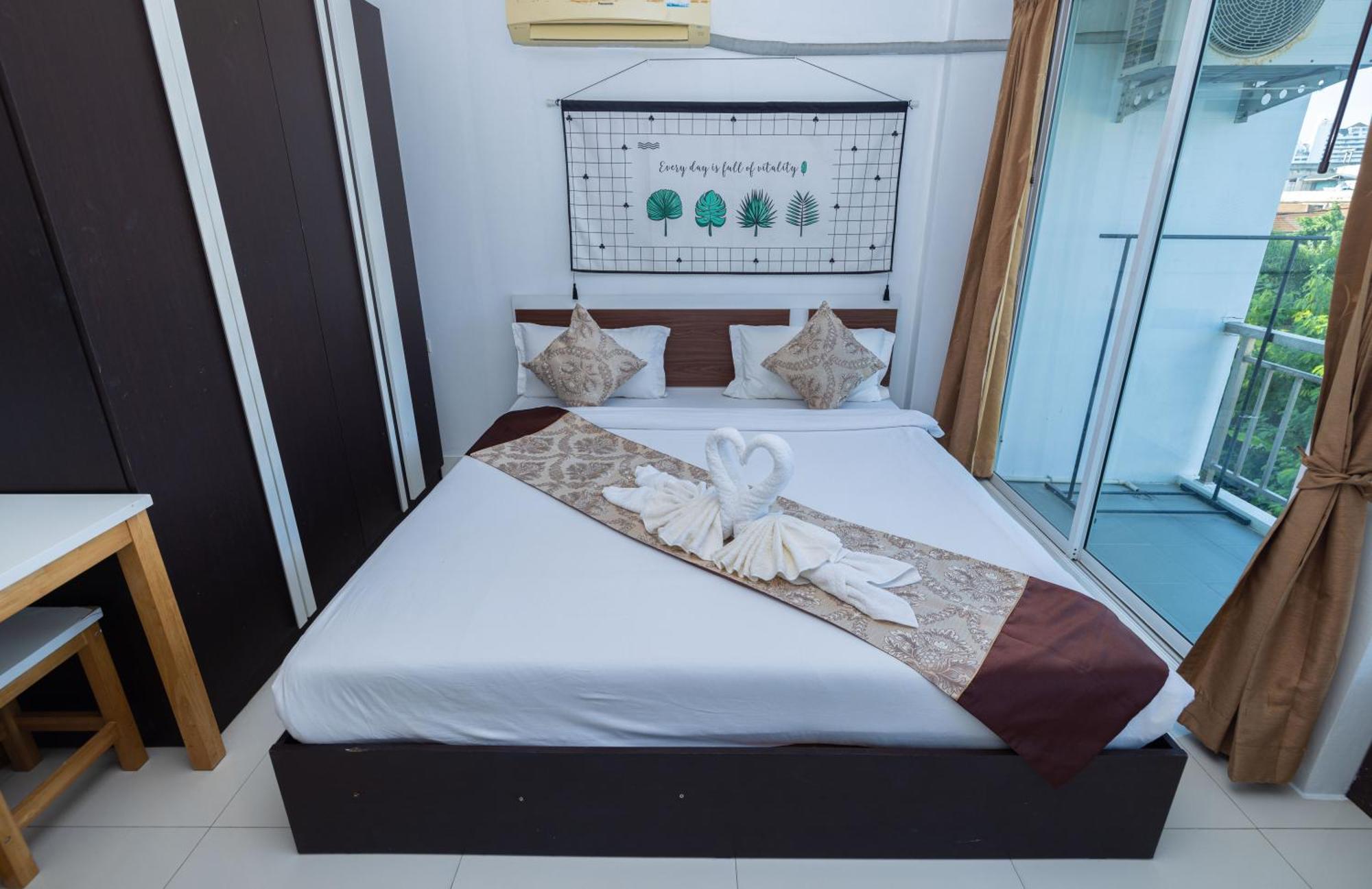 Happy 99 Guest House Patong Экстерьер фото