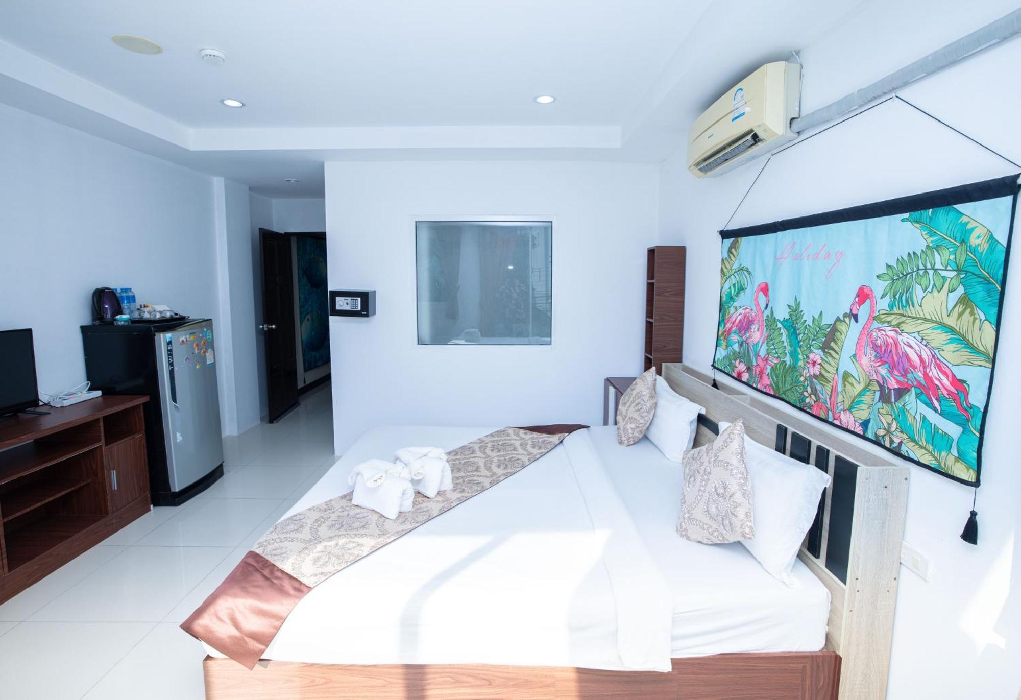 Happy 99 Guest House Patong Экстерьер фото