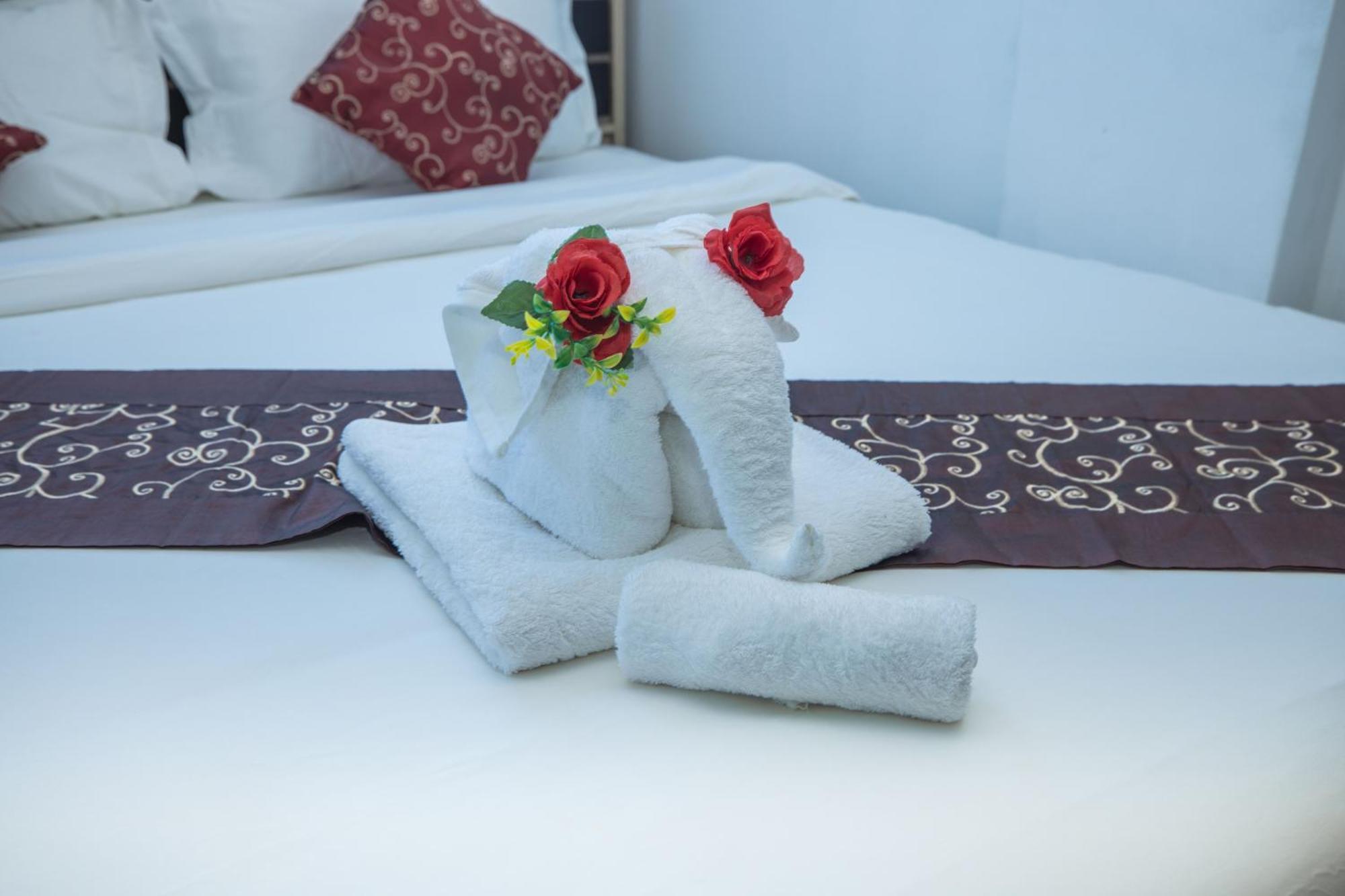 Happy 99 Guest House Patong Экстерьер фото