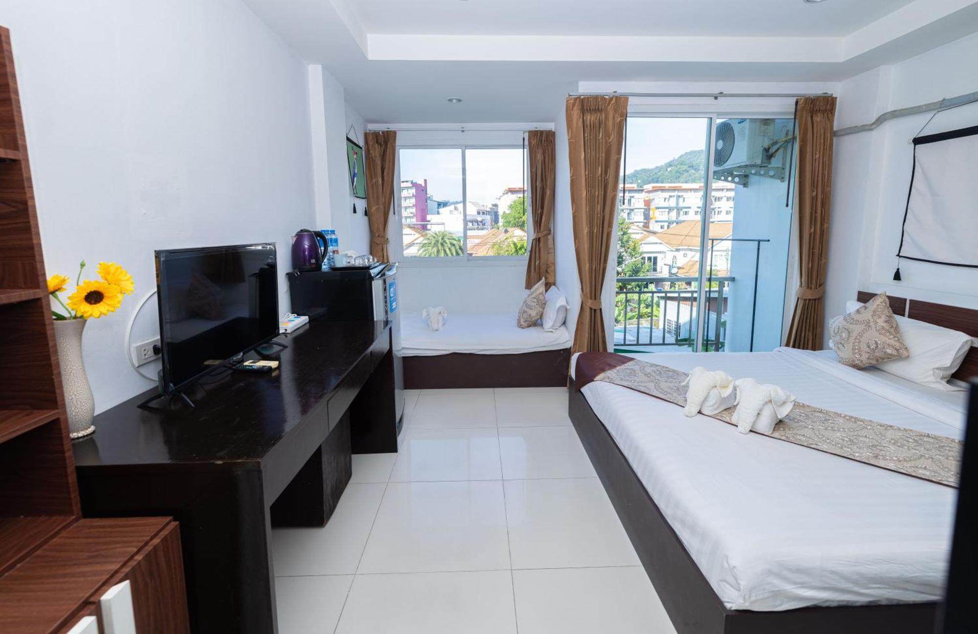 Happy 99 Guest House Patong Экстерьер фото