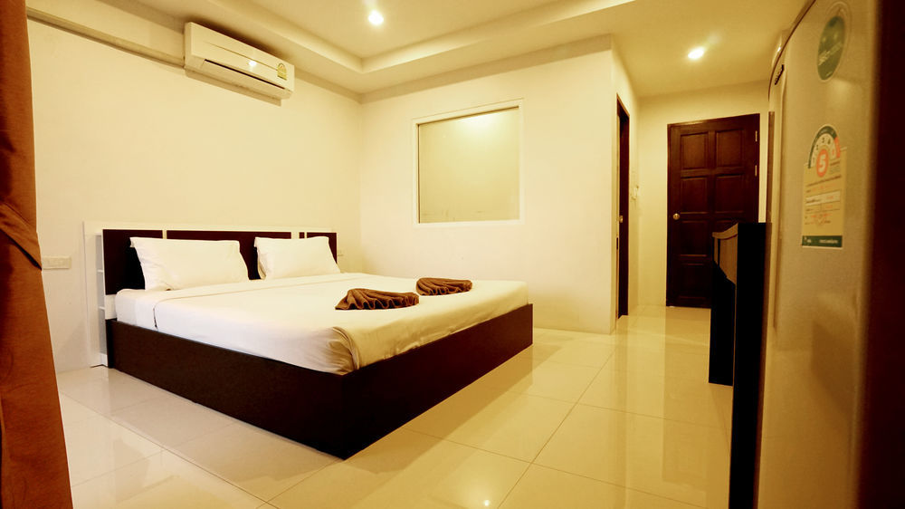 Happy 99 Guest House Patong Экстерьер фото