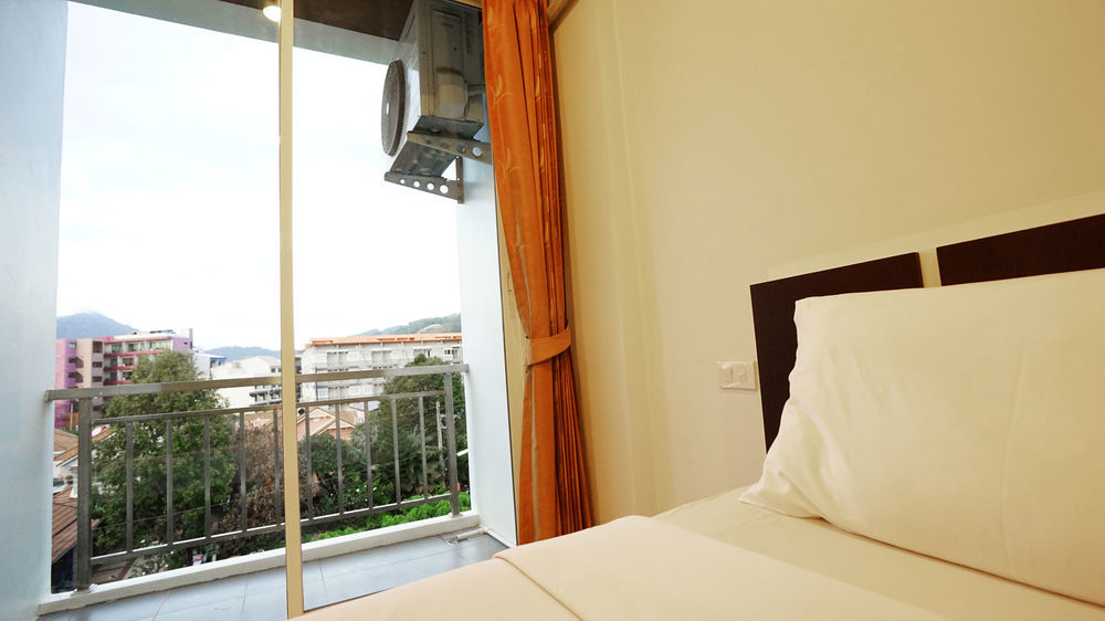 Happy 99 Guest House Patong Экстерьер фото