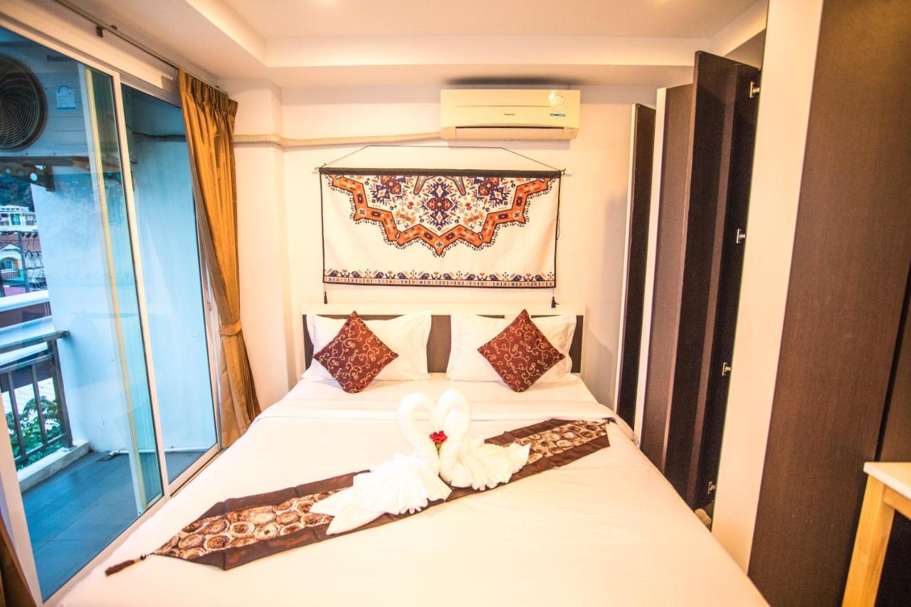 Happy 99 Guest House Patong Экстерьер фото